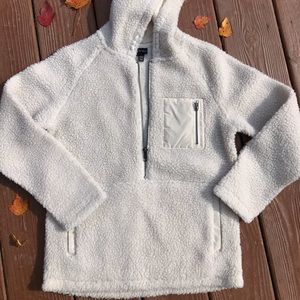 White fleece pullover